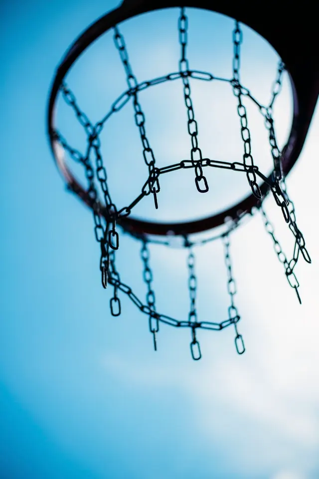A chain-link net seen from below