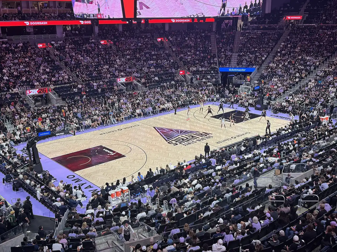 A full Chase Center crowd watches the Golden State Valkyries play the Indiana Fever in August 2025